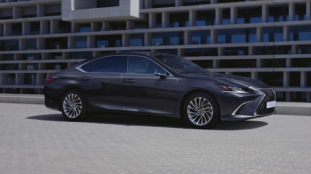 2023 Lexus ES Features Tech and Interior Updates For Europe