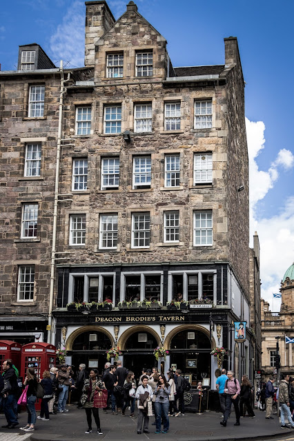 Edimburgo. Escocia.Pubs