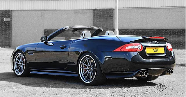 Jaguar XKR