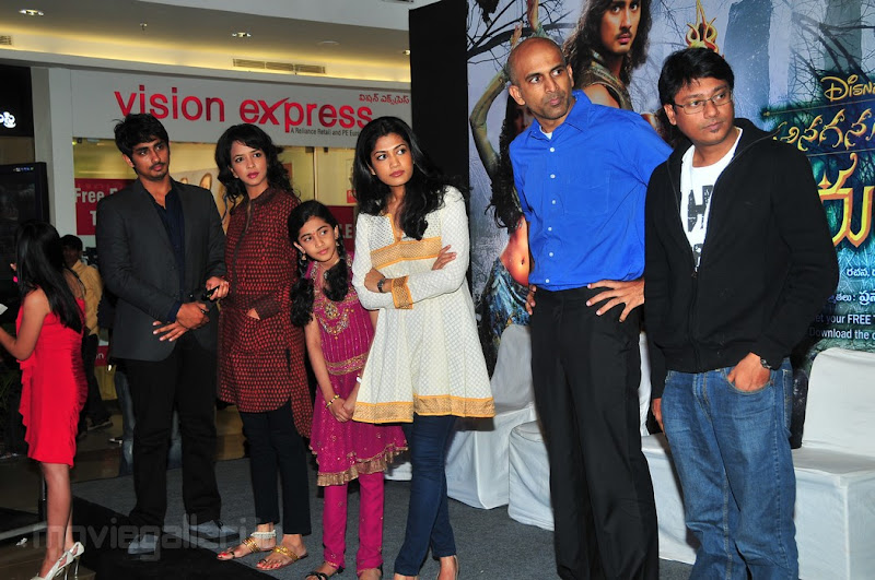 Anaganaga O Dheerudu Press Meet Stills leaked images