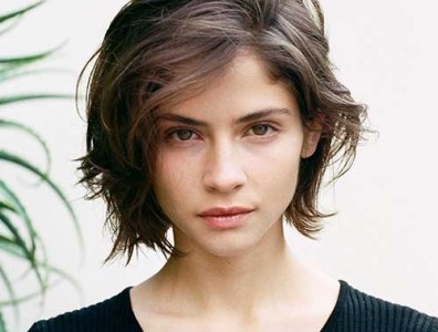 cute short hairstyles away from face