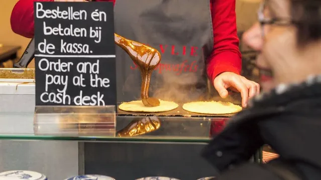 Homemade stroopwafel at Rotterdam Markthal
