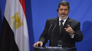 إستياء المواطنين من تأخر إذاعة الحوار مع  محمد مرسي 