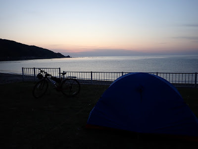 能登半島一周自転車の旅 袖ヶ浜キャンプ場 夕暮れ