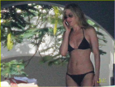 Jennifer Aniston hot Black Bikini nude Los Cabos