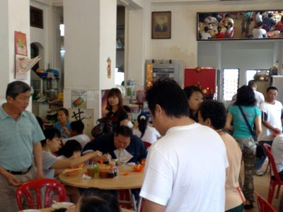 People filling the Famous Hakka Mee