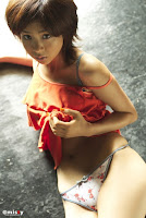 Aki Hoshino ほしのあき cute Japanese idol girl sexy lingerie photo gallery