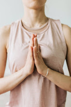 https://rmkyoga.blogspot.com/2021/09/8-yoga-mudras-in-2021.html