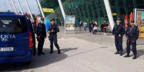 Turkish man with his wife and three minor children trying to pass Rinas Airport with Serbian falsified passports