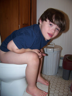 Potty Training Boys,tips for potty training boys,potty training charts for boys,potty training videos for boys,potty training problems boys