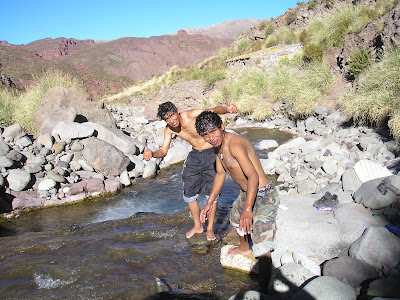 Morgenwäsche im Hochland Boliviens