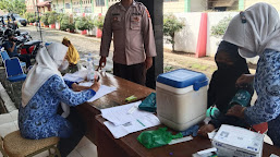 Polsek Cikedung Terus Kawal Kegiatan Vaksinasi