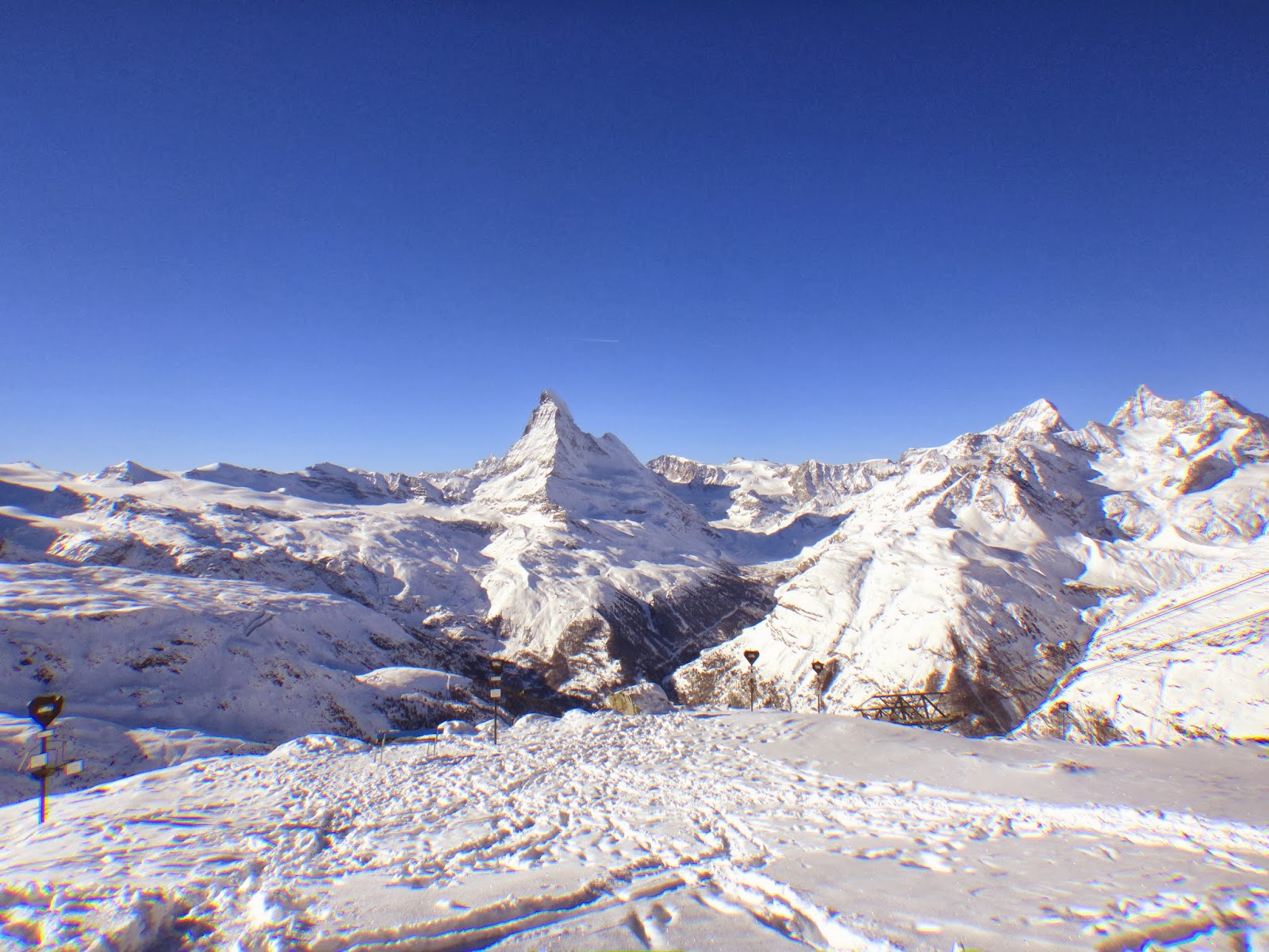 Lifestyle, Skiing, Switzerland, Zermatt, Holiday, Winter, Sport, Ski, Ski Holiday, Ski Resort, Travel, Snow, Travelling, Pictures, Zermatt Switzerland, Skier, Snowboarding, Ski Zermatt, Ski Zermatt Switzerland, Matterhorn, Italy, Italia, Klein Matterhorn