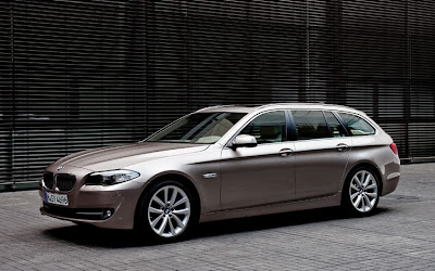 2011 BMW 5 Series Touring Photo