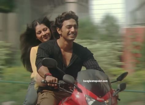 Dev and Payel Sarkar Love Photo