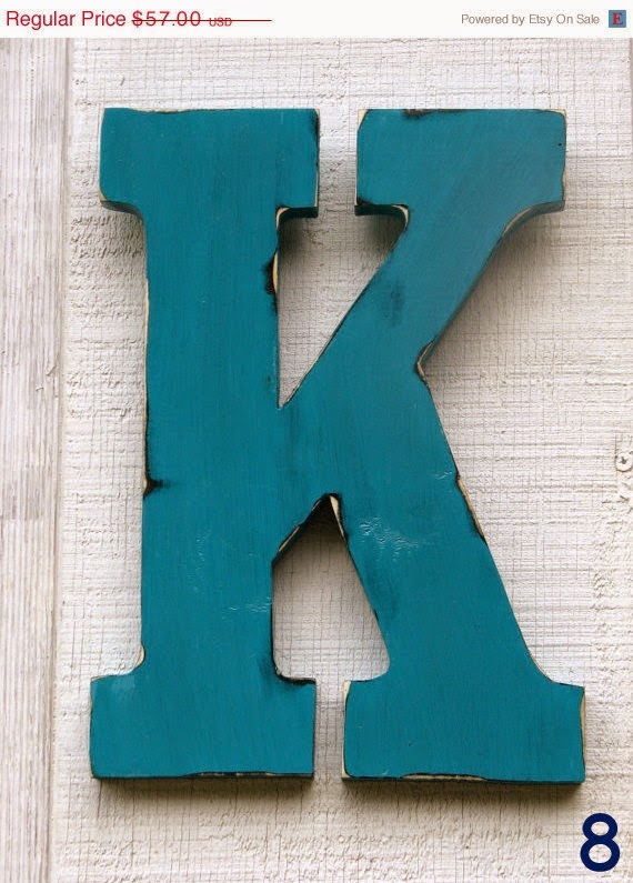 8. http://www.etsy.com/es/listing/106239018/on-sale-guestbook-large-wall-letters