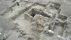 Benteng Berusia 2.300 Tahun Ditemukan Di Mesir