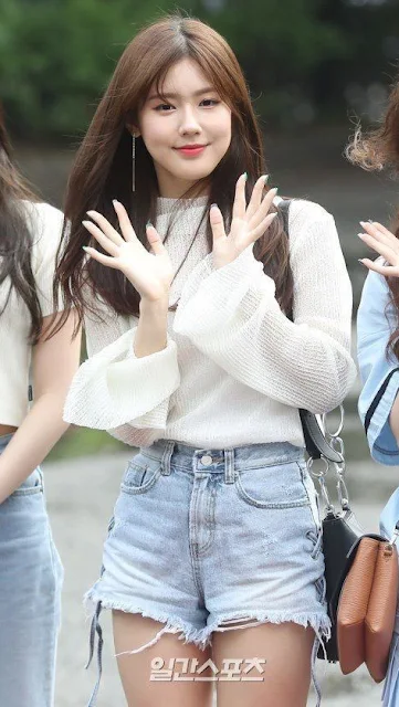 Miyeon (Korean: 미연; Japanese: ミヨン) is a South Korean singer, model and actress under Cube Entertainment. She is the main vocalist of the girl group (G)I-DLE.