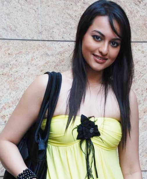 Free Wallpapers Of Sonakshi Sinha. Bollowood Top Actress Free