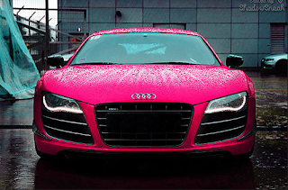 dark pink audi car