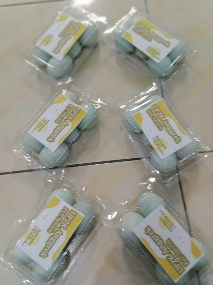 Telur Asin dan Intip (Kerak Nasi)