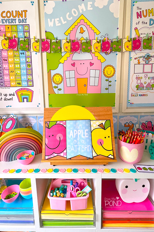 free apple classroom decor