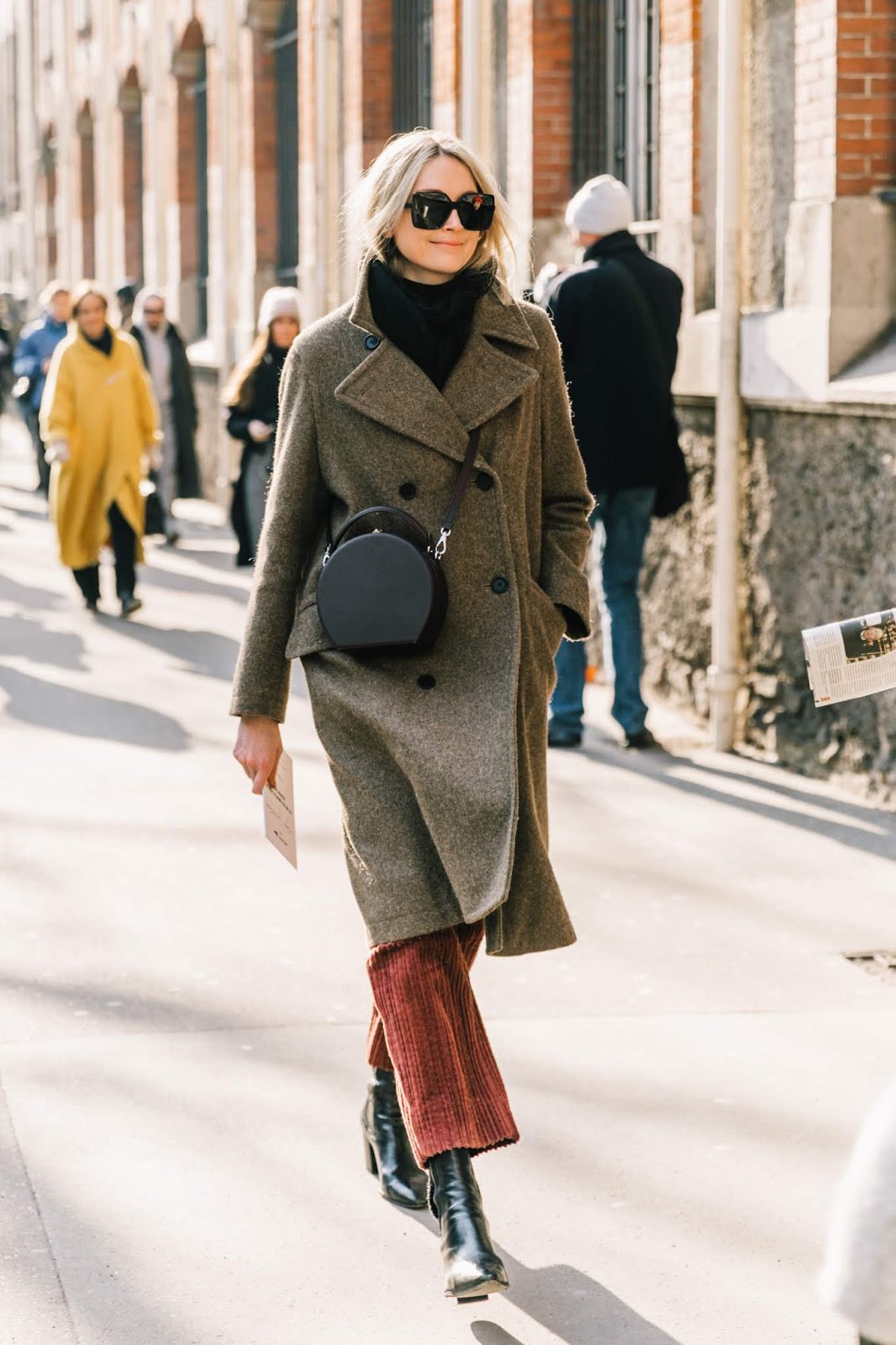 Winter Outfit Formula: Classic Coat, Turtleneck, Crossbody Bag, Corduroy Cropped Pants, and Ankle Boots