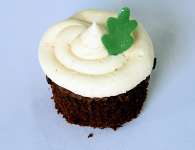Chocolate cupcake vanilla buttercream