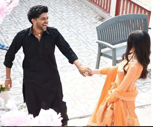 Guru Randhawa Engagement: सामने आया गुरु रंधावा की मिस्ट्री गर्ल का चेहरा, लड़की की फोटो देख आप भी थोड़ा चौंक जाएंगे!