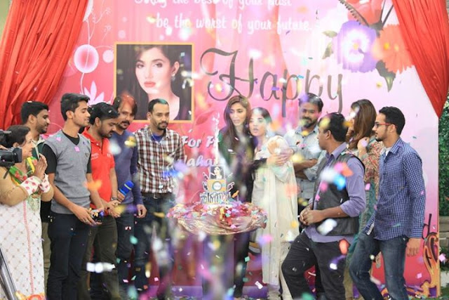 Mahira Khan Pre Birthday Celebration & Ho Mann Jahaan Promotion at Sanam Baloch Morning Show 