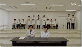 It's.Okay.It's.Love.E14.mp4_001738403_thumb[1]