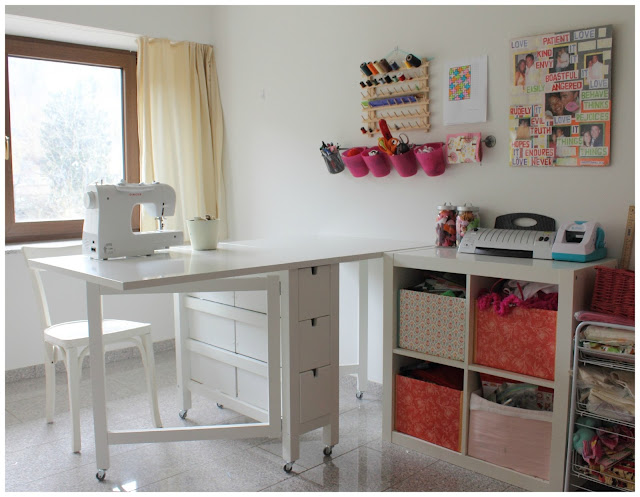 Make it Cozee: Norden Gateleg with Wheels Sewing Table