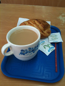 A nice coffee with milk, leaving the sugar to one side, in La Perseverancia, Bogotá, Colombia.