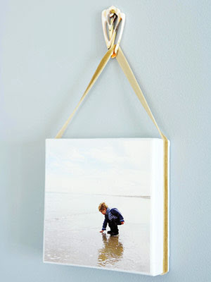 photo canvas hanging on shell hook