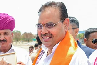 CM Bhajan Lal gave three big gifts together today