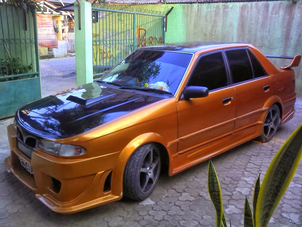 Foto Modifikasi Mobil Sedan Ford Laser Terbaru Dan Terkeren