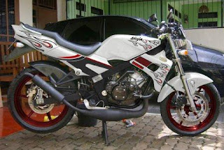 Top Modifikasi Kawasaki Ninja 150 RR 2013