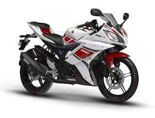 Yamaha_R15_Indian-sports-Bike-1