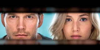 passengers: chris pratt y jennifer lawrence acaban por los aires en un nuevo clip