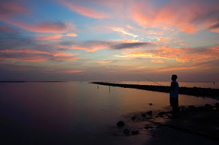 Download this Pantai Cermin Yang... picture