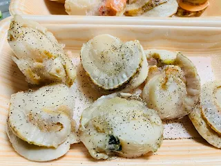 raw scallops