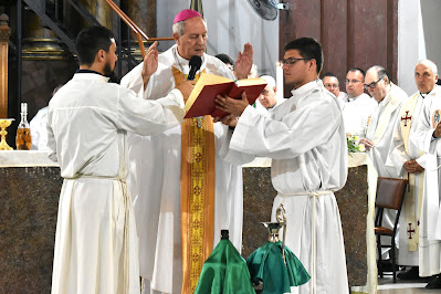 Misa crismal | El obispo Lugones llamó a los sacerdotes a “cuidarnos para...