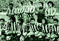 CLUB ATLÉTICO DE MADRID - Madrid, España - Temporada 1979-80 - Luiz Pereira, Miguel Ángel Ruiz, Arteche, Aguinaga y Leal; Bermejo, Rubén Cano, Robi, Rubio, Dirceu y Quique Ramos - ATLÉTICO DE MADRID 1 (Rubén Cano), REAL MADRID 1 (Juanito) - 06/01/1980 - Liga de 1ª División, jornada 15 - Madrid, estadio Vicente Calderón - El At. Madrid se clasificó 13º en la Liga, con Luis, Martínez Jayo y Domingo de entrenadores