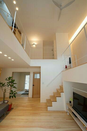 Keuntungan Memiliki Desain Interior Minimalis dalam Rumah 2 Lantai