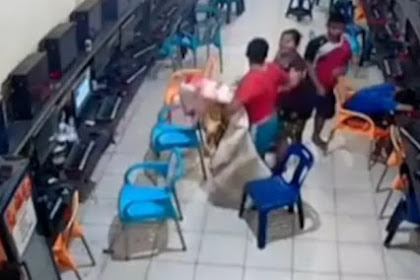 Video Anak Tak Pulang - Pulang Alasannya Yakni Main Game, Ibu Ini Hingga Bawakan Kasur Ke Warnet