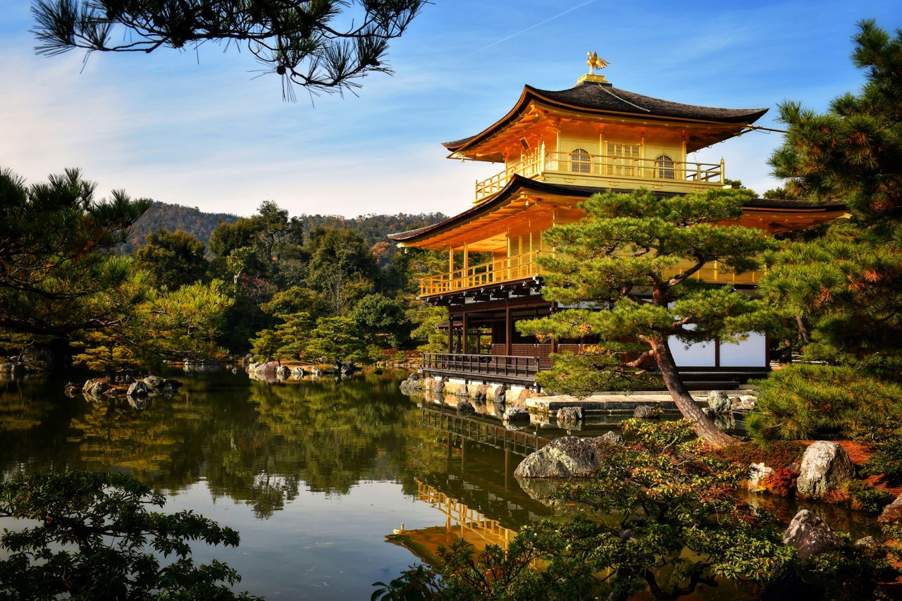 The History: Japan has a rich and fascinating history, with many sites and monuments that date back centuries. Some of the most famous historical sites include the Hiroshima Peace Memorial Park and the Himeji Castle.