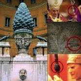 Una piña en el Vaticano
