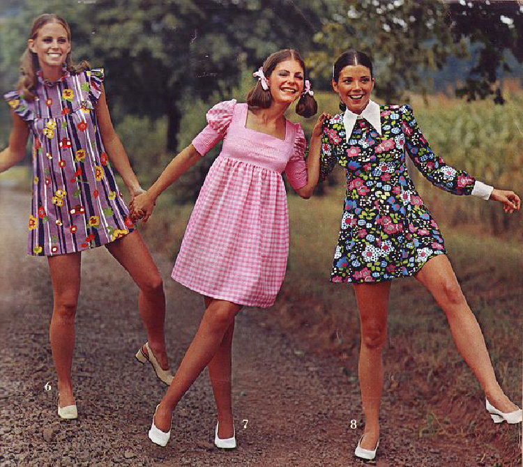 1970's Vintage Summer Mini Dresses - A Vintage Nerd