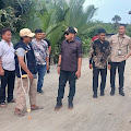 Agus Ambo Djiwa Tinjau Langsung Lokasi Pembangunan Rumah Nelayan di Desa Bambakoro