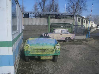 Trabant car autó Budapest Hungary Ungarn Magyarország funny buhera vicces